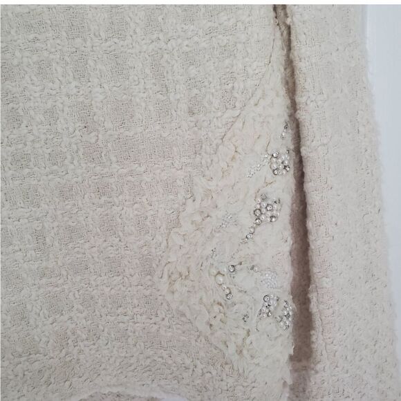 Alice + Olivia Nilla Cream Embellished Tweed Fringe Beaded Trim Boxy Cut Jacket - Picture 13 of 14